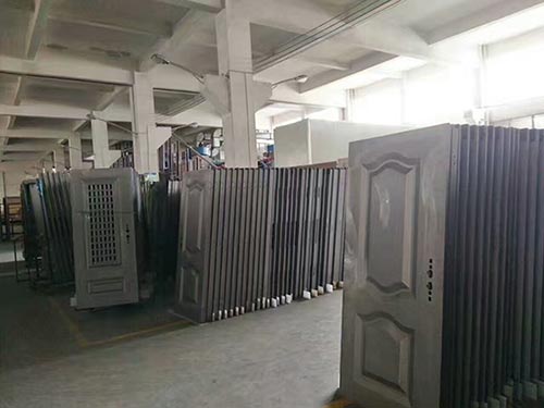 聚氨酯發泡填充防盜門 高壓機器(圖1) 聚氨酯發泡填充防盜門案例