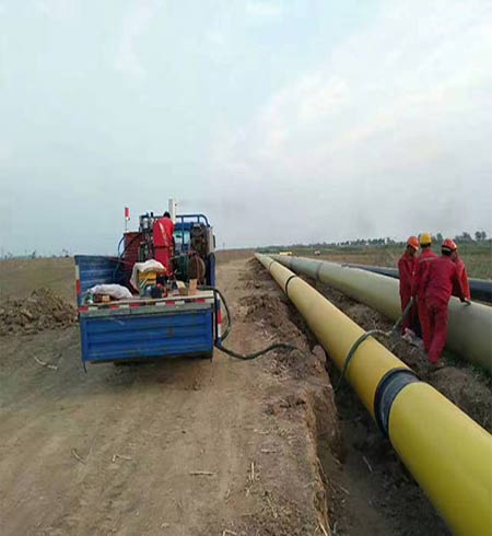 聚氨酯管道補口機(圖1) 聚氨酯管道補口機施工案例